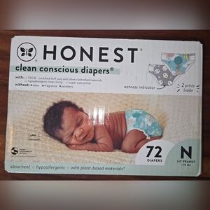 NEW In Box The Honest Company Disposable Baby Diapers Size Newborn (72 Ct)